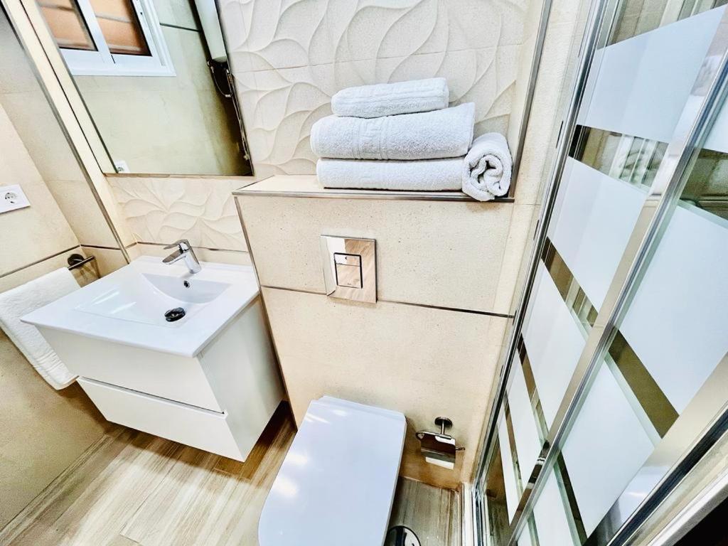 Moderno Y Nuevo Apartamento Playa Lejlighed Benalmádena Eksteriør billede